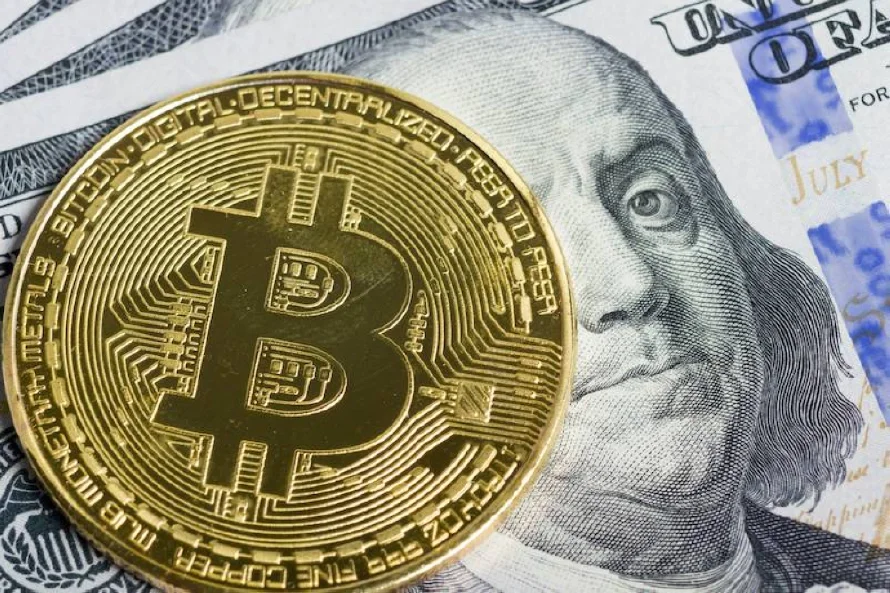 El Salvador suma 6,206 bitcoins con un valor de $656.9 millones