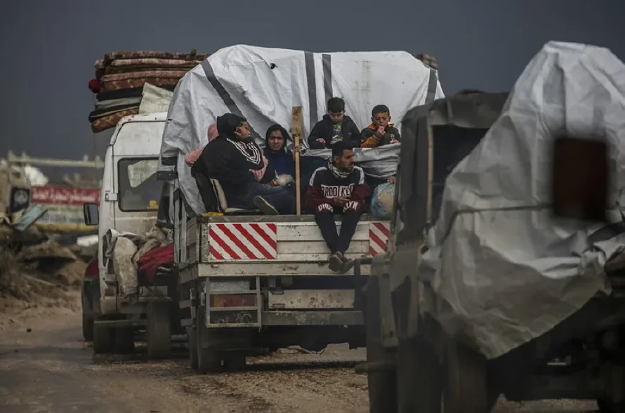 Desplazados por guerras en el mundo alcanzan récord de 122.1 millones en 2025, según ACNUR