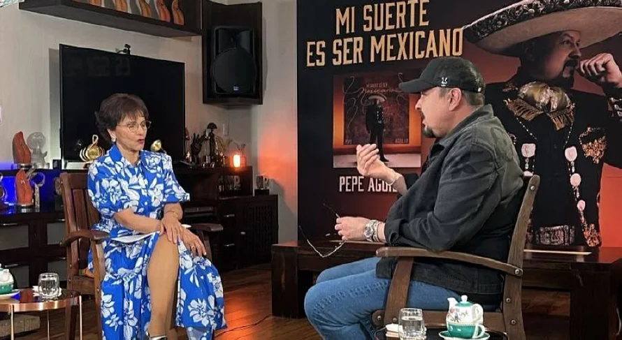 Pati Chapoy le dice en su cara a Pepe Aguilar que la infidelidad le viene de familia