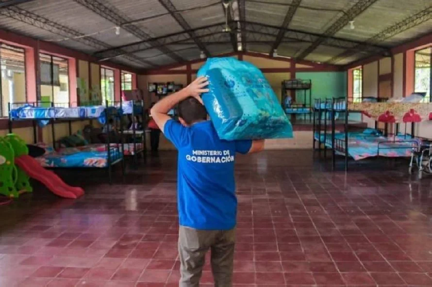 Gobernación comprará camarotes, colchonetas y kits de limpieza para equipar de albergues por más de $198,000