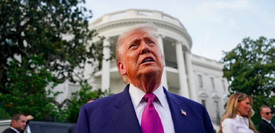 Putin conversa telefónicamente con Trump sobre situación "muy alarmante" en Oriente Medio