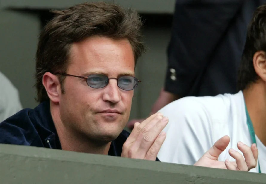 Uno de los médicos acusados por la muerte del actor Matthew Perry se declara culpable