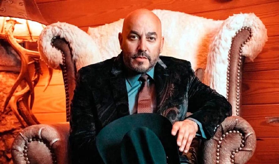 Lupillo Rivera revelará en su libro el grave problema de salud que amenaza su carrera