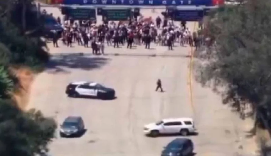 Los Dodgers niegan permiso para usar el estacionamiento del estadio a agentes de ICE