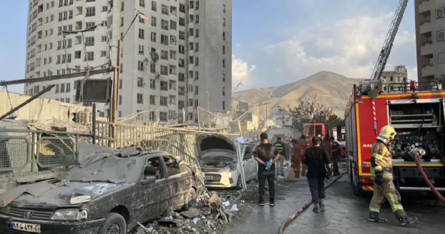 Estados Unidos invita a Irán a sentarse a negociar un acuerdo nuclear tras el bombardeo