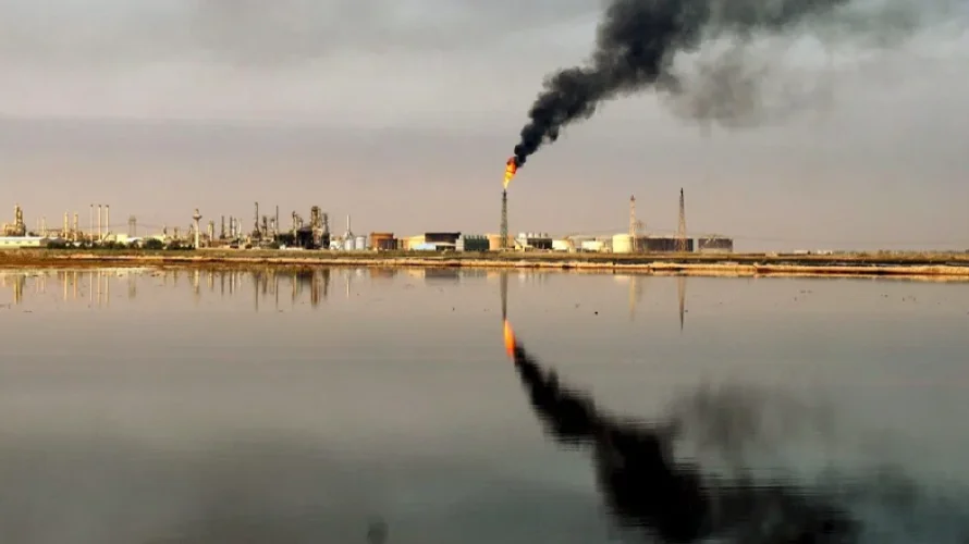Petroleras occidentales evacuan de forma temporal a parte de su personal del sur de Irak