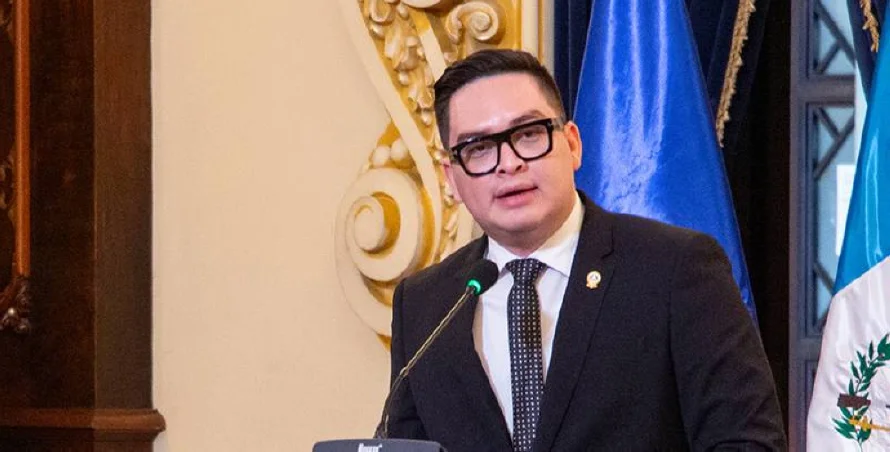 Presidente del Parlacen: Norman Quijano "ya fue desaforado acá en la Asamblea Legislativa de El Salvador"