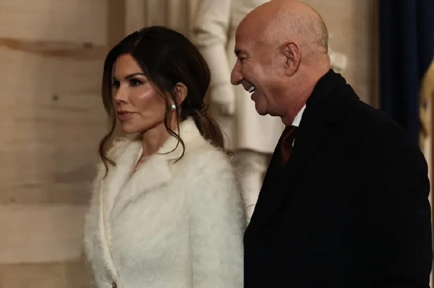 La boda de Jeff Bezos con Lauren Sánchez desata protestas por elitismo en Venecia