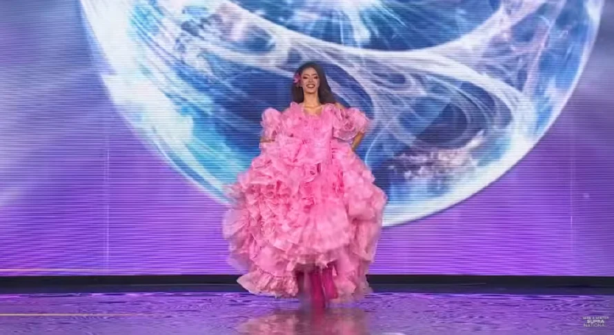 Sobrina de Verónica Guerrero deslumbra en Miss Supranational 2025 en Polonia