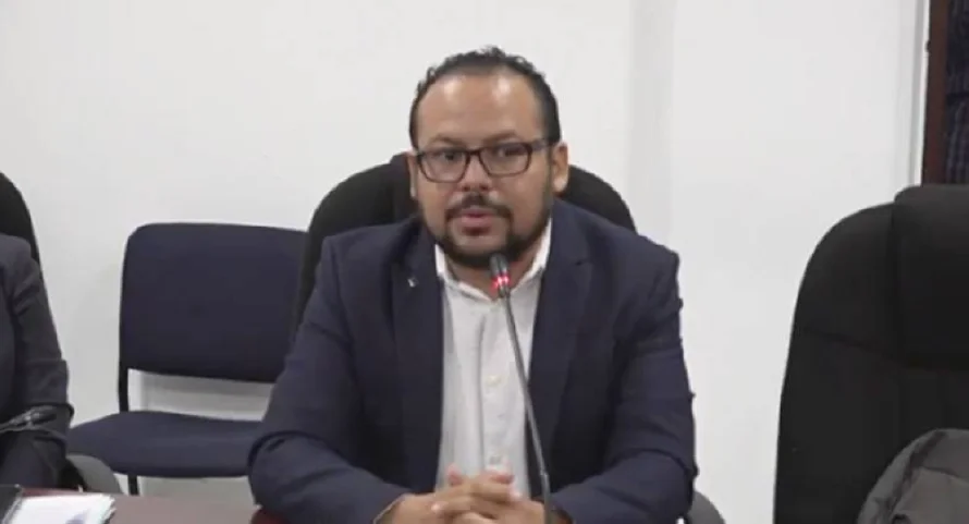 "Van a surgir nuevos empleos" aunque algunos podrían perderlos por la automatización, advierte experto en robótica