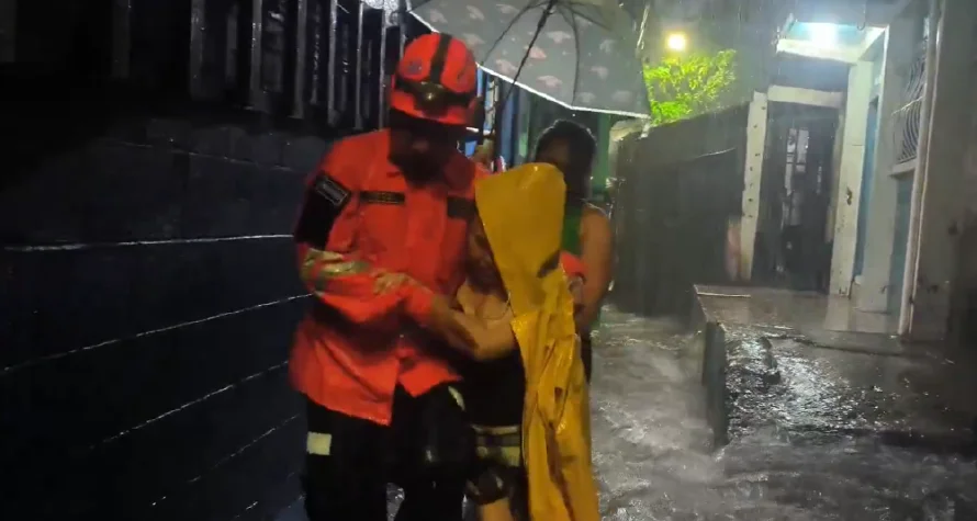 Evacúan a habitantes de la comunidad Darío González por tormenta del martes y reportan decenas de árboles caídos en la capital