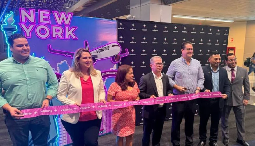Volaris inaugura ruta directa entre San Salvador y Newark