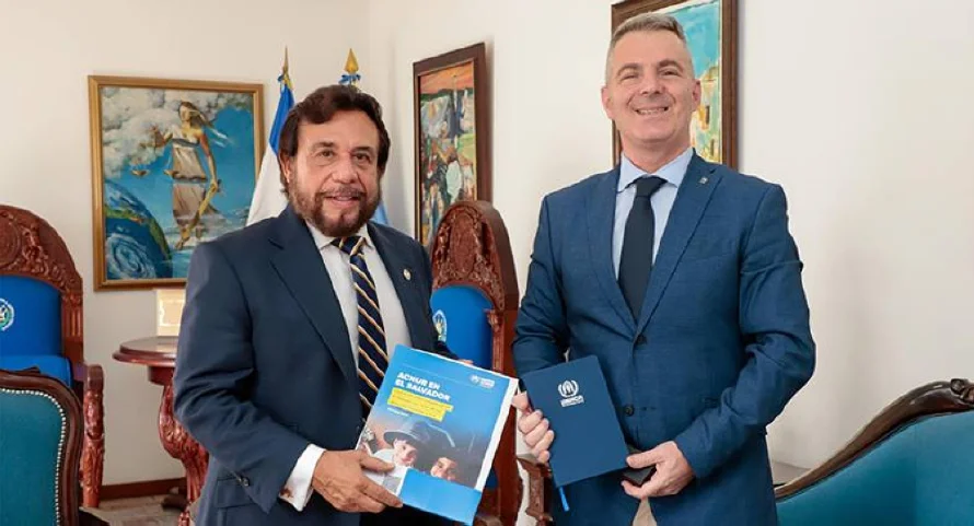 Vicepresidente Ulloa se reúne con representante de Acnur en El Salvador, interesado en alianzas con el sector privado