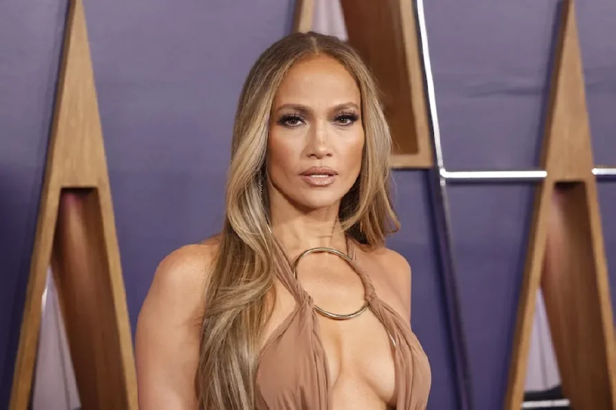 Jennifer Lopez celebra la "era dorada" de los artistas latinos en su nueva gira mundial