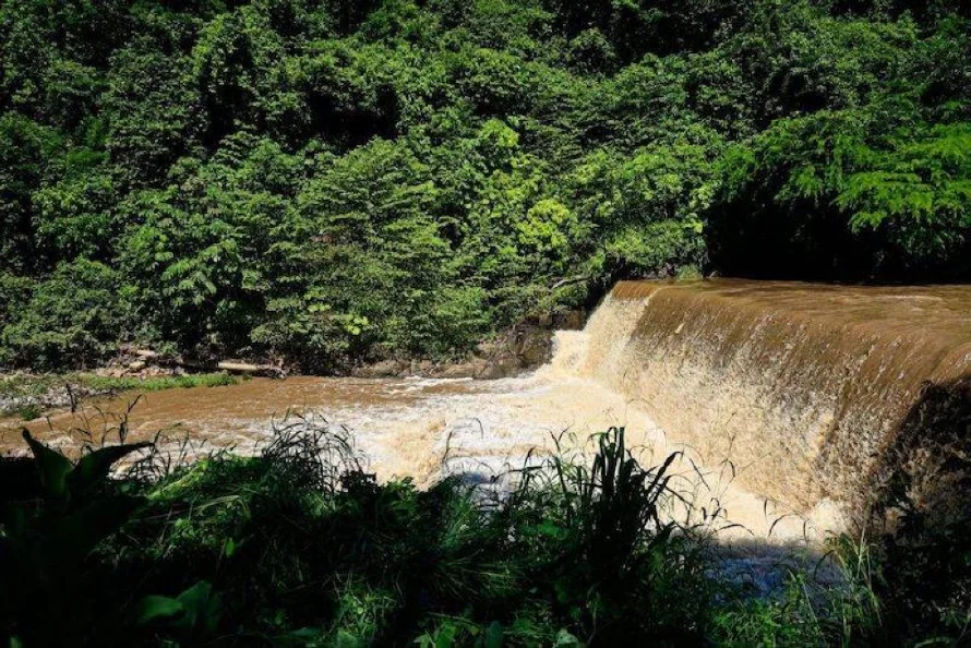 Préstamo de $71.8 millones financiará nueva planta y alcantarillado en La Libertad: 31.5 kms de red y 764 pozos