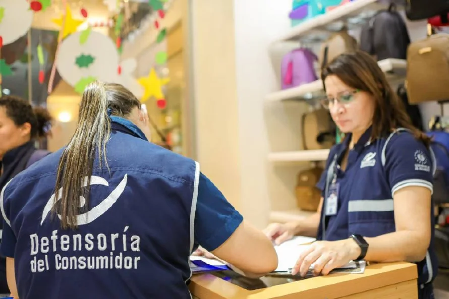 El 64 % de los proveedores multados por el Tribunal Sancionador son almacenes de ropa y restaurantes