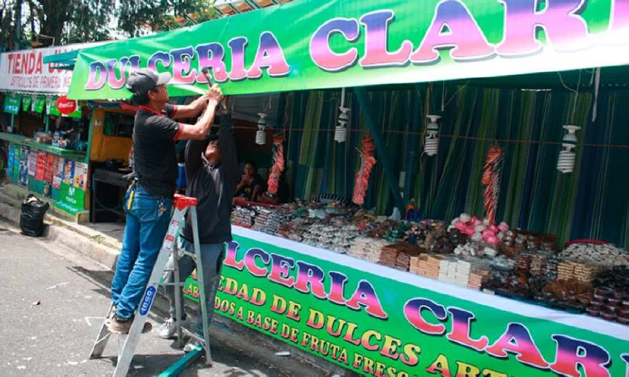 Vendedores "históricos" de las fiestas agostinas comienzan a instalar puestos en Sivarland