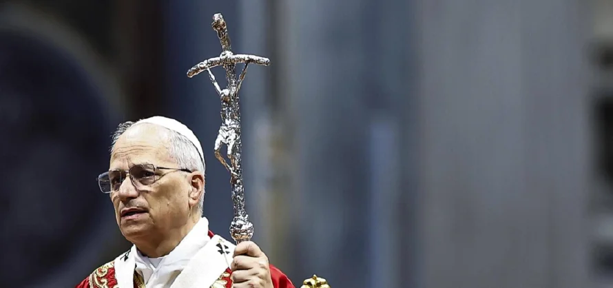 El papa insta a la sociedad a "liberar" a los ancianos de "la soledad y el abandono"