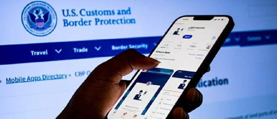 EEUU dice "decenas de miles" de migrantes se han autodeportado con CBP Home: "Se condonarán multas"