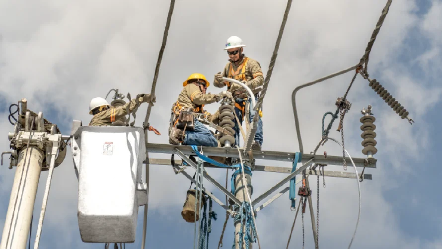 AES CLESA invierte más de $395 mil en modernización eléctrica del Occidente