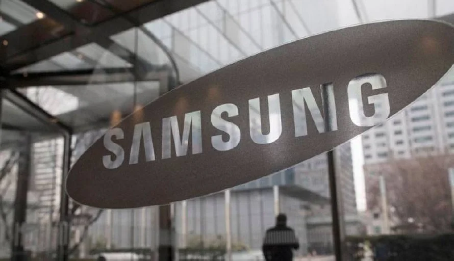 Samsung explora nuevos tipos de "wearables", como collares o pendientes inteligentes
