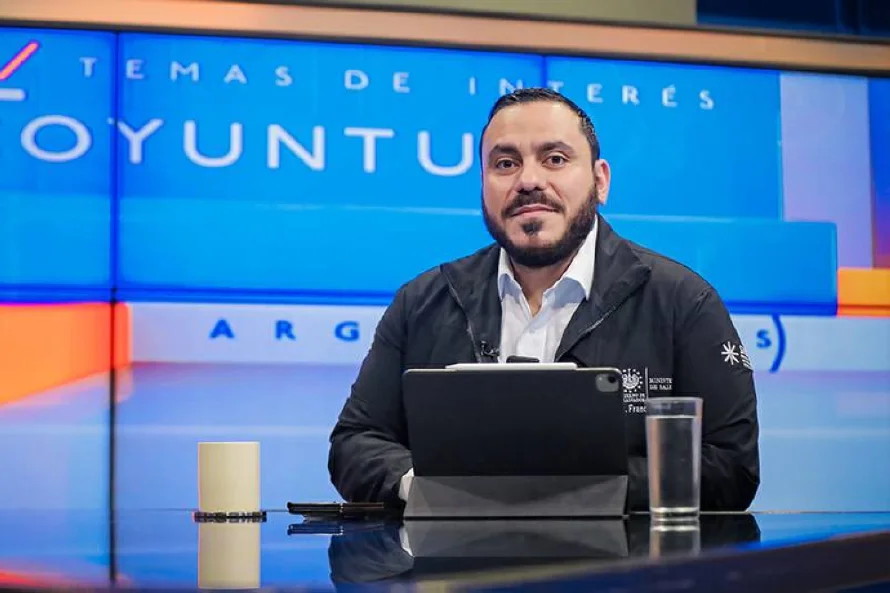 Ministro Alabi descarta fusión del ISSS con el Ministerio de Salud
