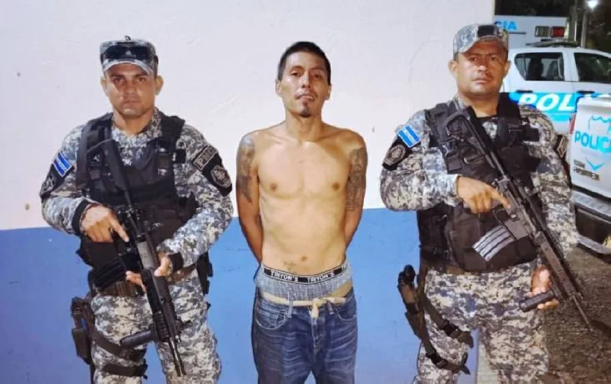 Detienen a "Renuente", pandillero de MS 13 en Santa Ana Centro