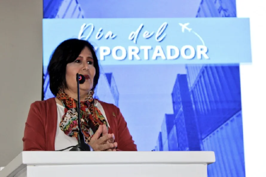 Exportadores salvadoreños esperan acuerdo con EE.UU. para evitar arancel del 10 %