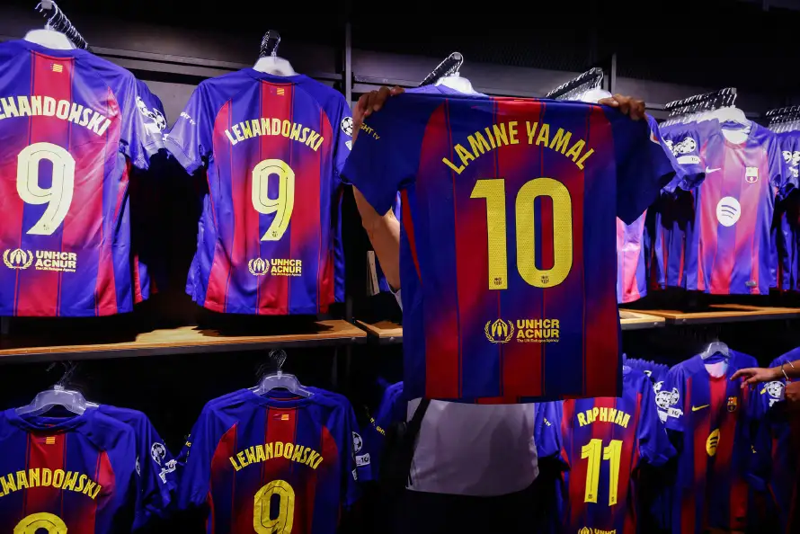 Lamine Yamal hereda el histórico dorsal "10" del FC Barcelona