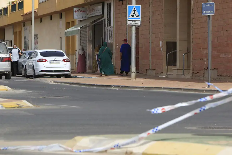Ascienden a 13 los detenidos tras cuatro días de disturbios racistas en pueblo español