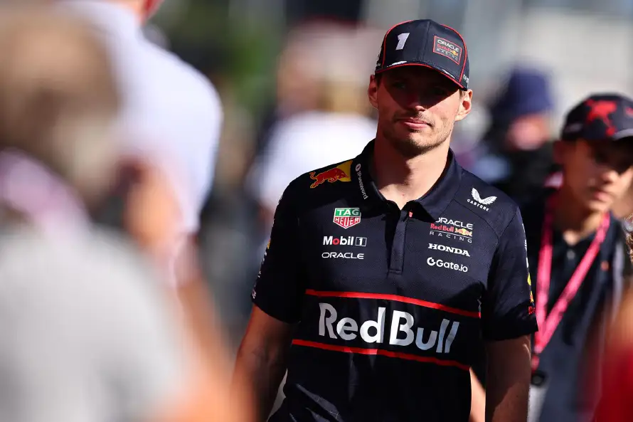 Max Verstappen confirma que seguirá en Red Bull en 2026 y corta los rumores sobre su futuro