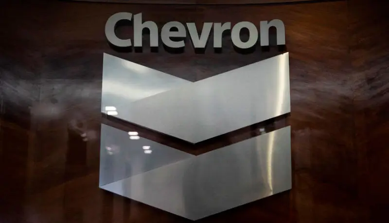 Trump parece abierto a permitir que Chevron retome operaciones en Venezuela