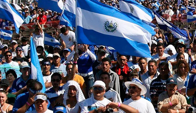 Gobierno propone incentivos de hasta $100,000 para la diáspora en nueva ley