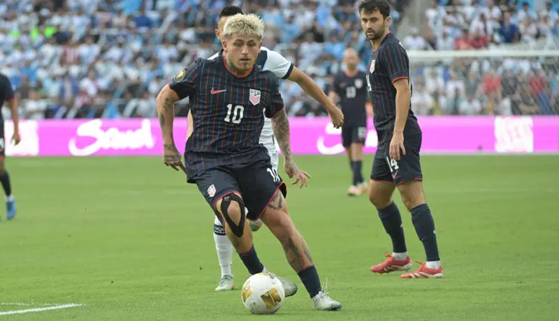 EE.UU. avanza a la final de Copa Oro con un doblete de Diego Luna