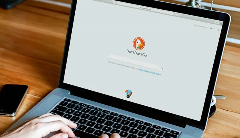 DuckDuckGo permite filtrar las búsquedas de imágenes para ocultar las que estén generadas con IA