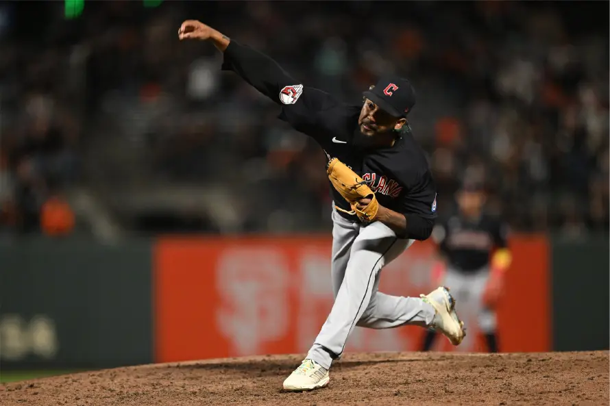 La MLB investiga por apuestas al lanzador dominicano Emmanuel Clase