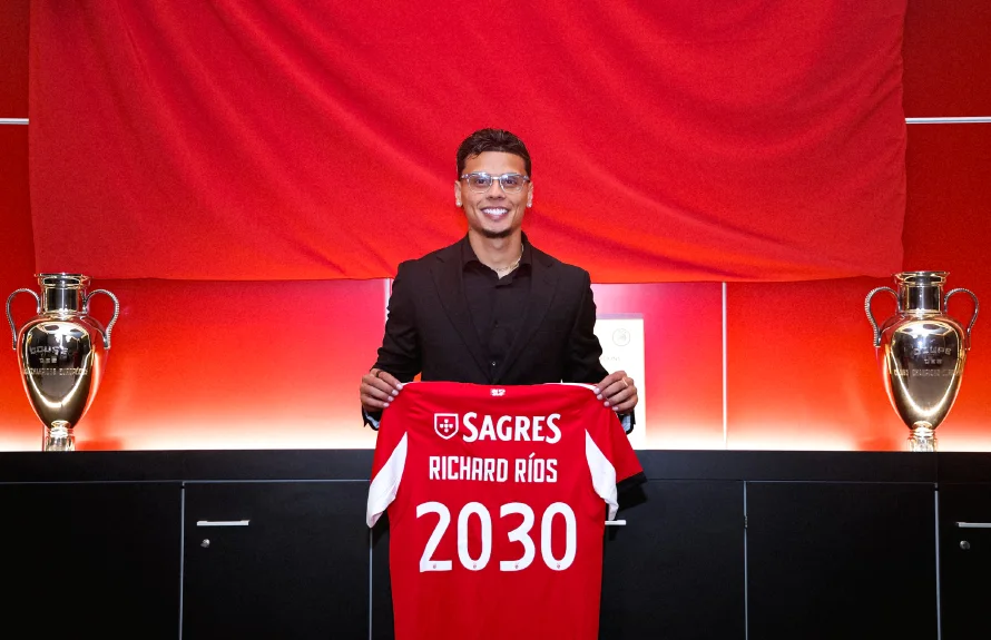 El colombiano Richard Ríos refuerza el mediocampo del Benfica