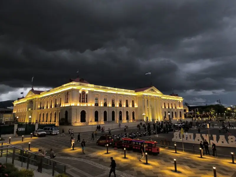 Marn prevé tormentas intensas para domingo y lunes por paso de onda tropical