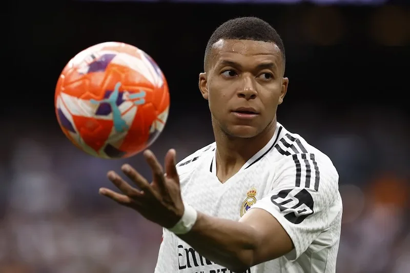 Mbappé acelera recuperación para duelo ante Manchester City