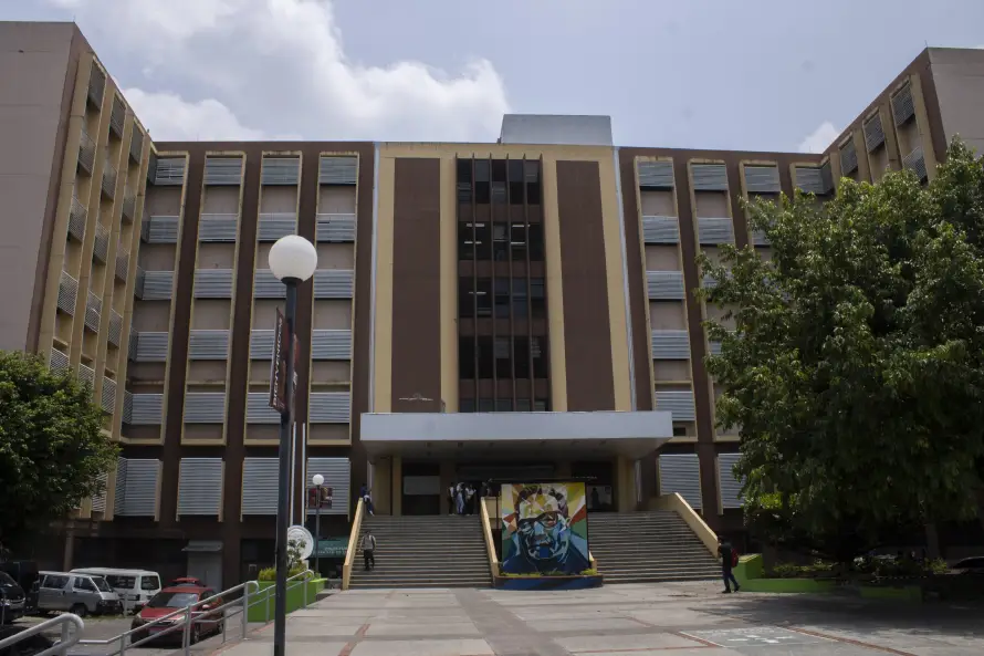 Infectólogo llama a escuelas de medicina a reforzar conocimientos sobre sarampión