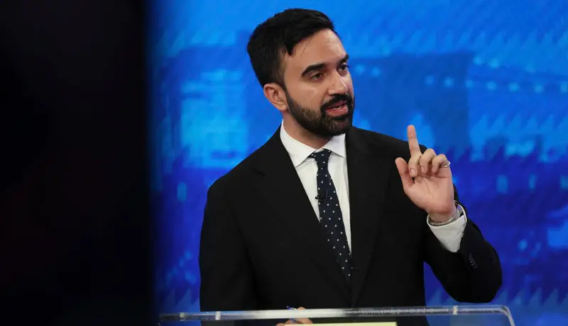 Candidato a alcalde de Nueva York Zohran Mamdani pide endurecer control de armas de asalto
