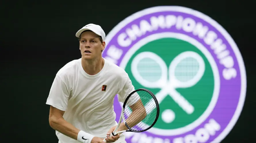 Sinner arrasa en su debut en Wimbledon y Musetti se despide en primera ronda