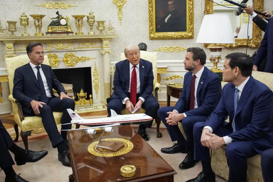 Trump dice que enviará armas para Ucrania a los socios de la OTAN "y ellos las pagarán"