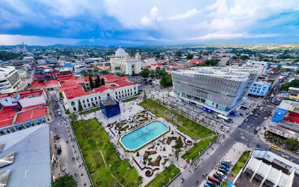 El Salvador registra el segundo mayor crecimiento económico de la región a abril de 2026