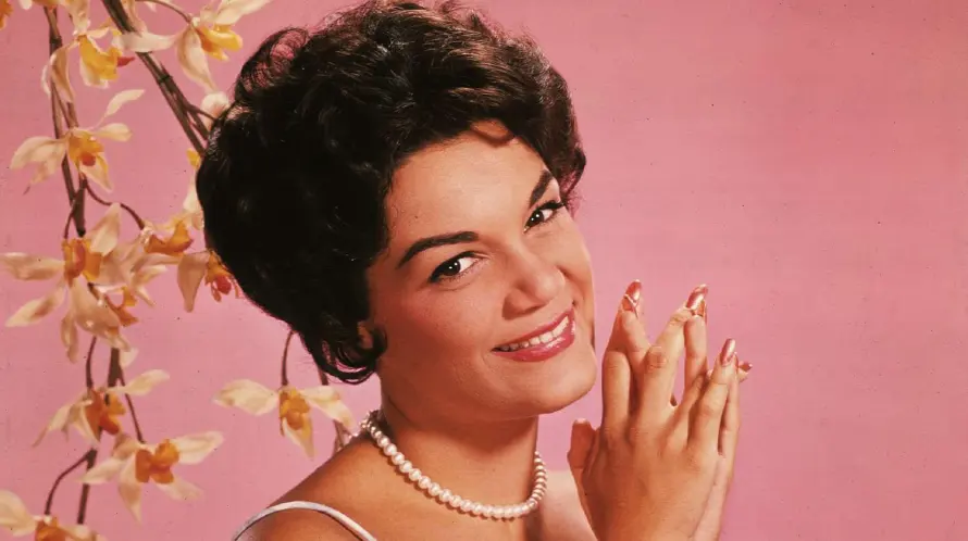 Fallece la legendaria Connie Francis, cantante del trend de TikTok "Pretty Little Baby"