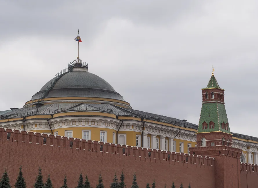 Kremlin sigue sin comentar amenaza de aranceles de Trump si no paran combates en Ucrania