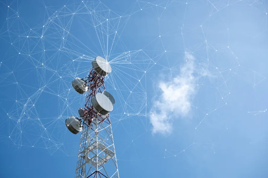 BID Invest y Bladex aprueban $205 millones a Tigo para expandir red en El Salvador
