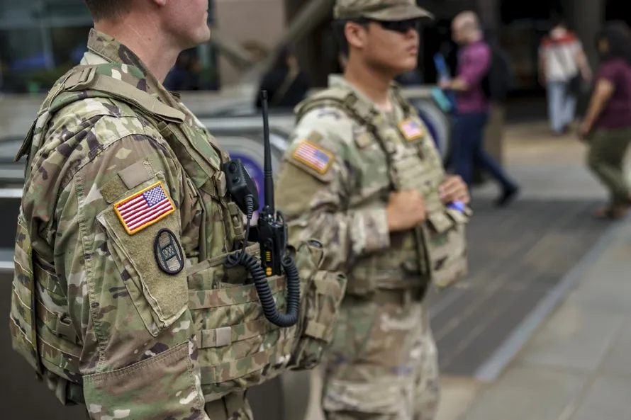 Juez de EE.UU. rechaza bloquear despliegue de la Guardia Nacional en Chicago