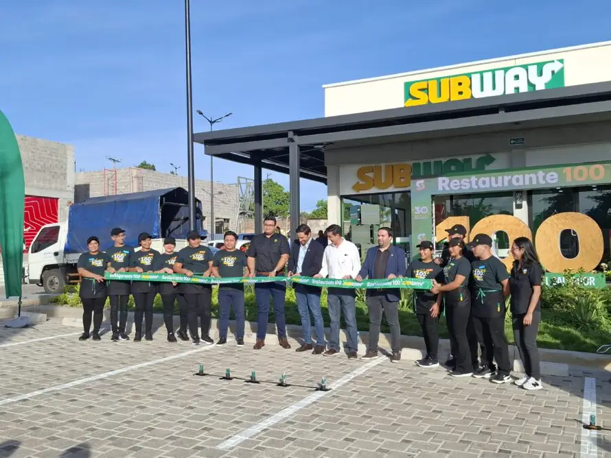 Subway abre su restaurante número 100 en Zacatecoluca