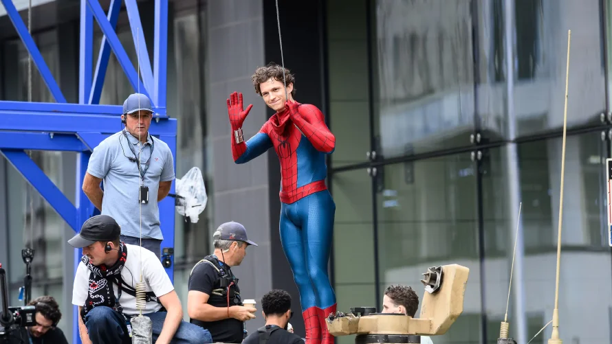 Tom Holland sufre una conmoción cerebral leve en el rodaje de 'Spider-Man'